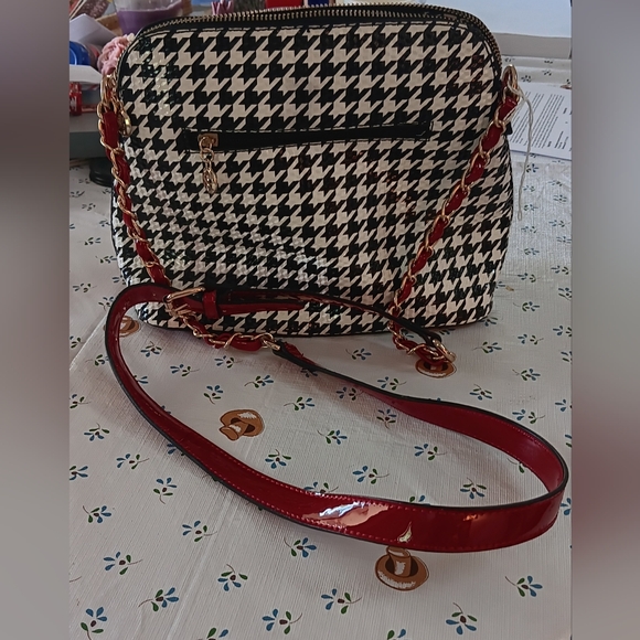NWOT Black & White Houndstooth With Red Patent Leather Shoulder Bag - Picture 2 of 6